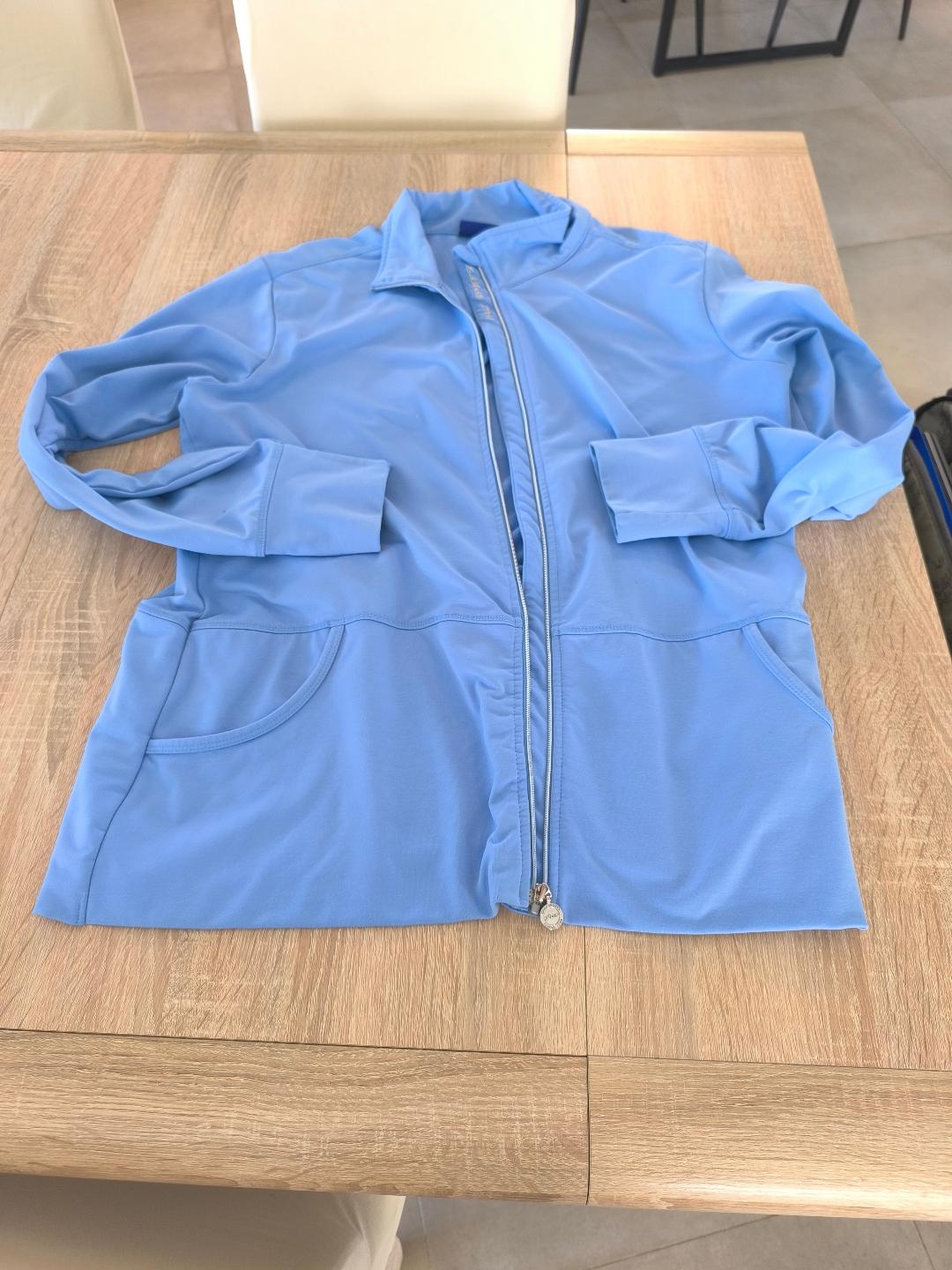 VESTE OUBLIEE